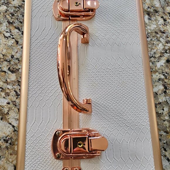 Bella Lash Beauty Box Ivory Rose Gold With Lock And Keys New Condition - Picture 7 of 11